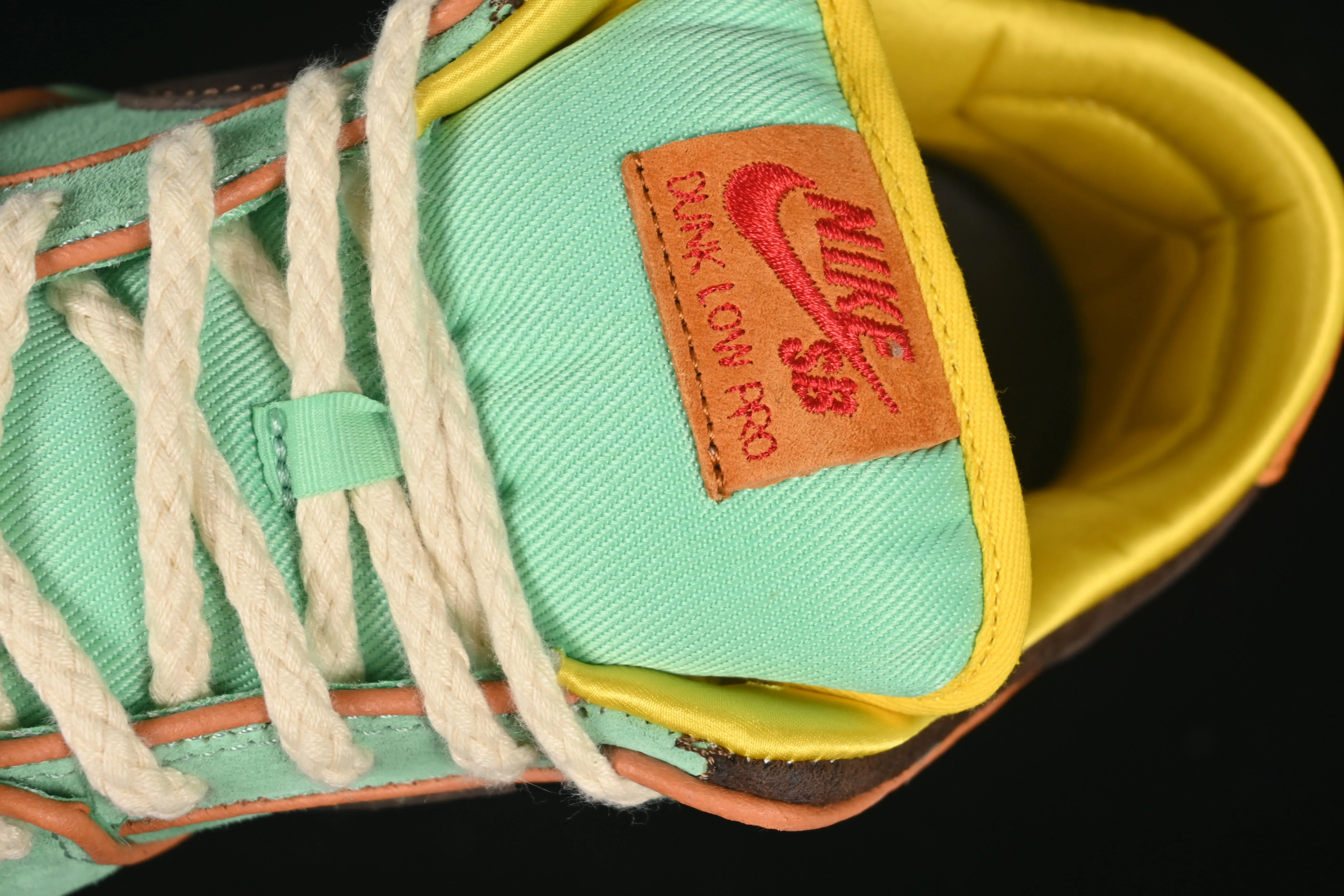 All Categories Nk SB Dunk Series Nk SB Dunk Low Low-top sneakers Pure original Nike SB Dunk Low "Tourmaline" Black Moon Low-top casual skateboard shoes HF3058-300
